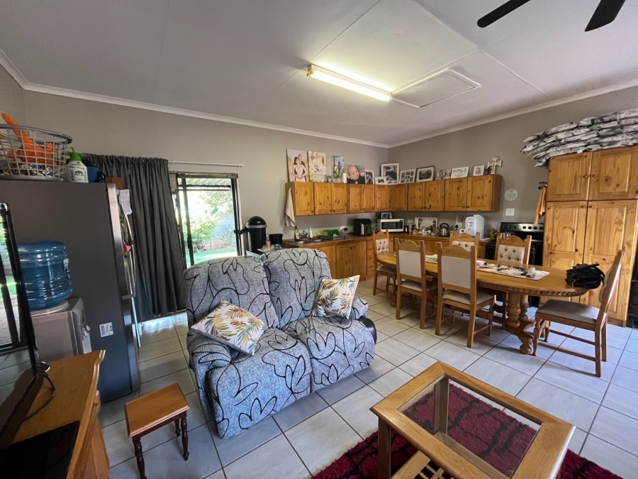 3 Bedroom Property for Sale in Flamwood North West
